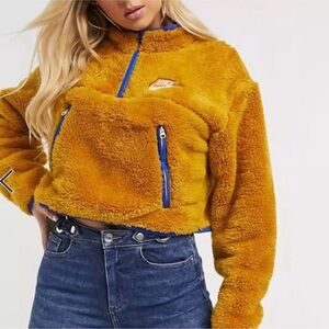 Nike Women's Golden Teddy Jacket